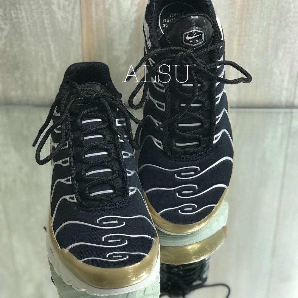 Nike Air Max Plus Black Aluminum White W AUTHENTIC - Picture 7 of 8